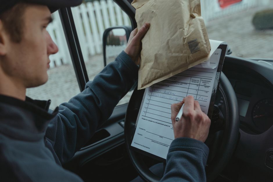 truck driver paperwork clipboard CDL truck driver health