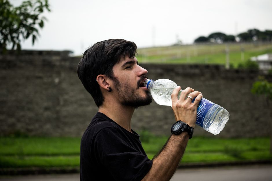 truck driver drinking water hydration CDL truck driver health
